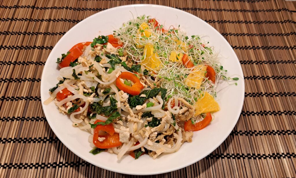 Raastettu tofu kasviksilla